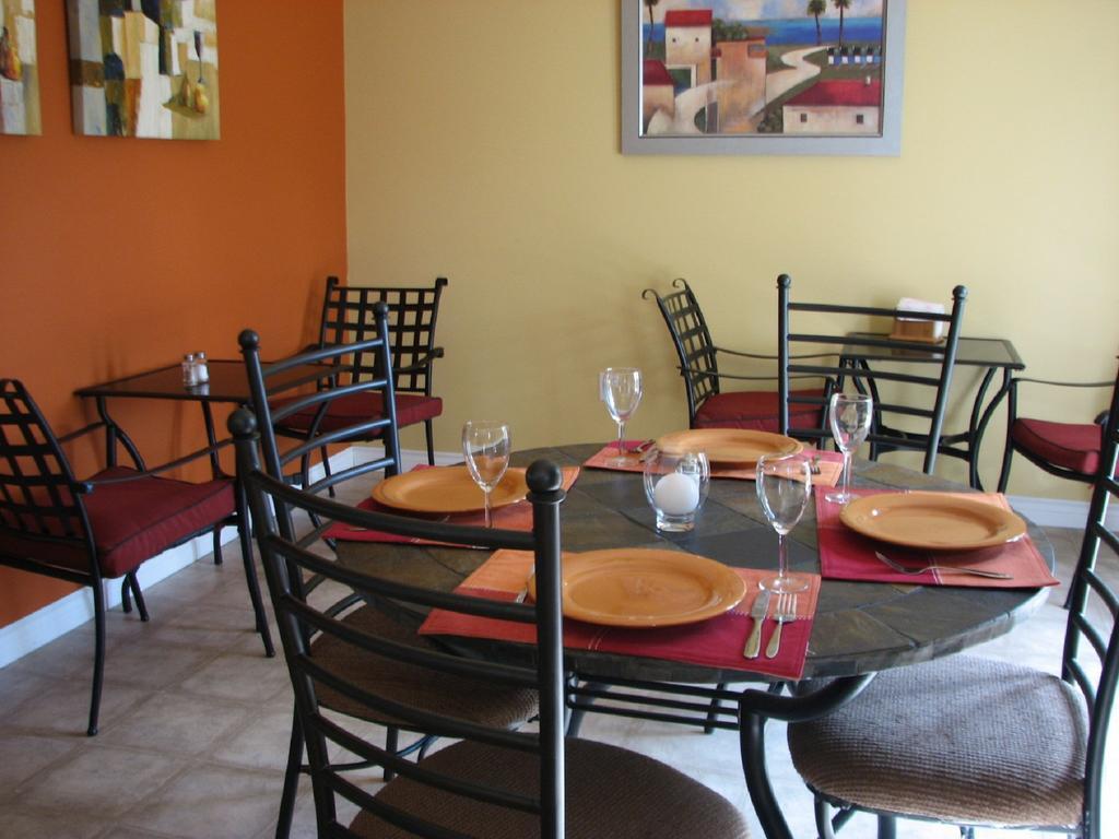 Bethel-Aspen Inn Bonnyville Екстериор снимка